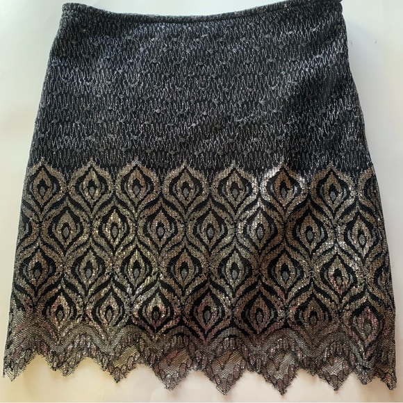 Free People Dresses & Skirts - Free People black and silver glittery skirt size 2